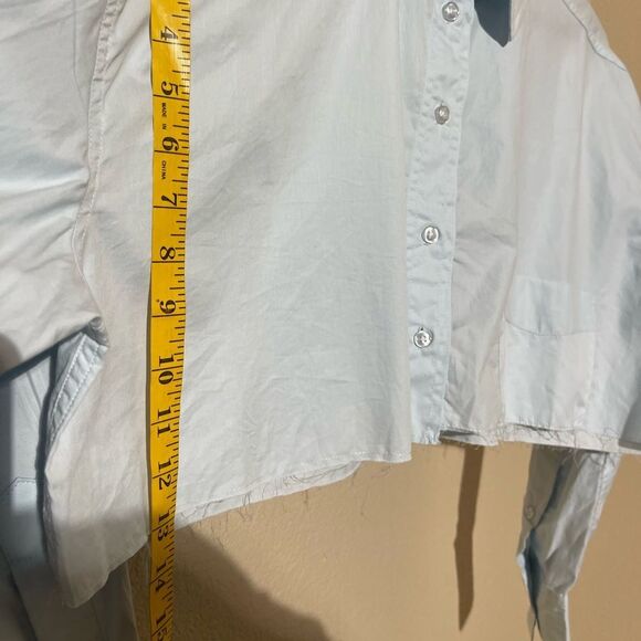 Daily Drills Light Blue Cropped Blouse - Picture 5 of 5